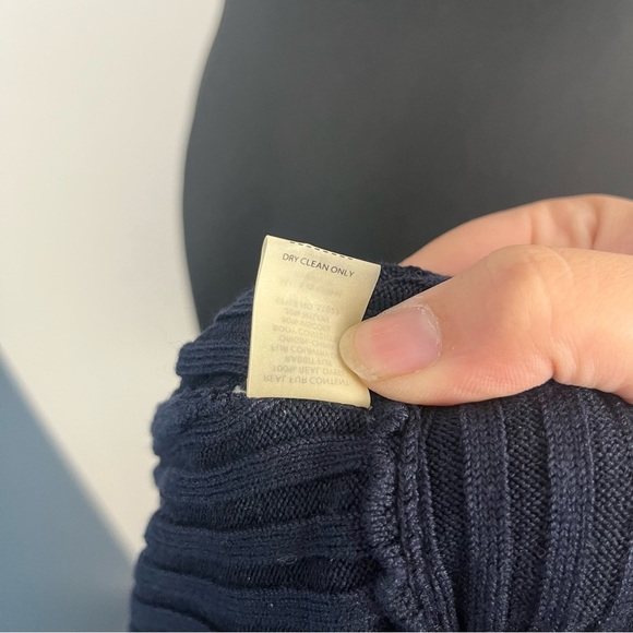 Neiman Marcus Navy Rabbit Fur detailed ribbed cardigan size medium - Picture 7 of 7